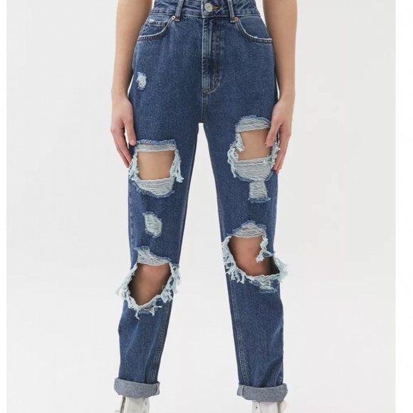 BDG High-Waisted Mom Jean – Destroyed Medium Wash - Picture 2 of 3